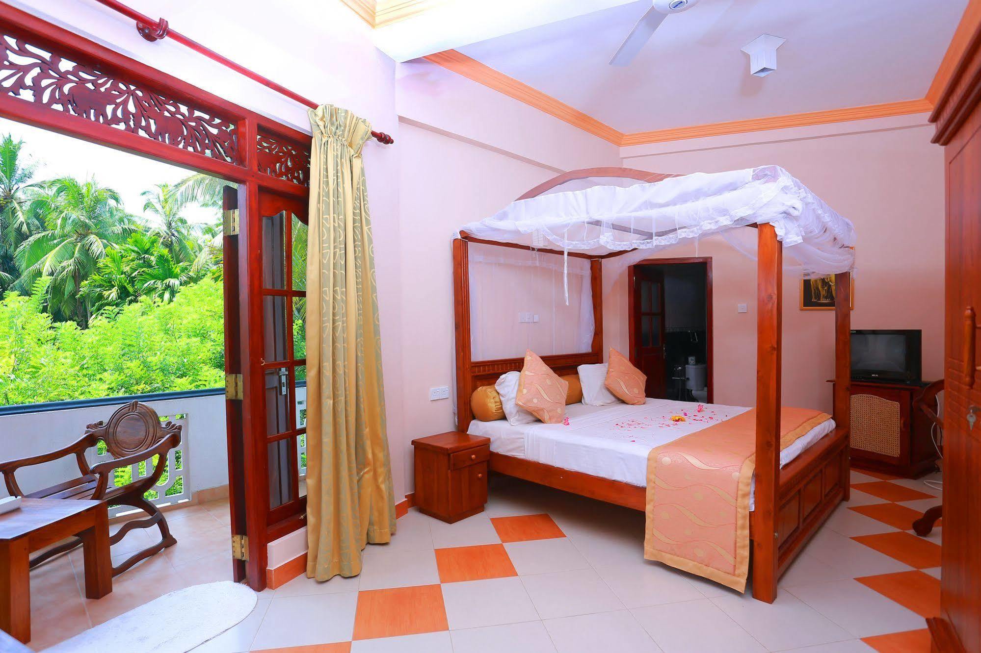 Hotel Bentota Village Екстериор снимка