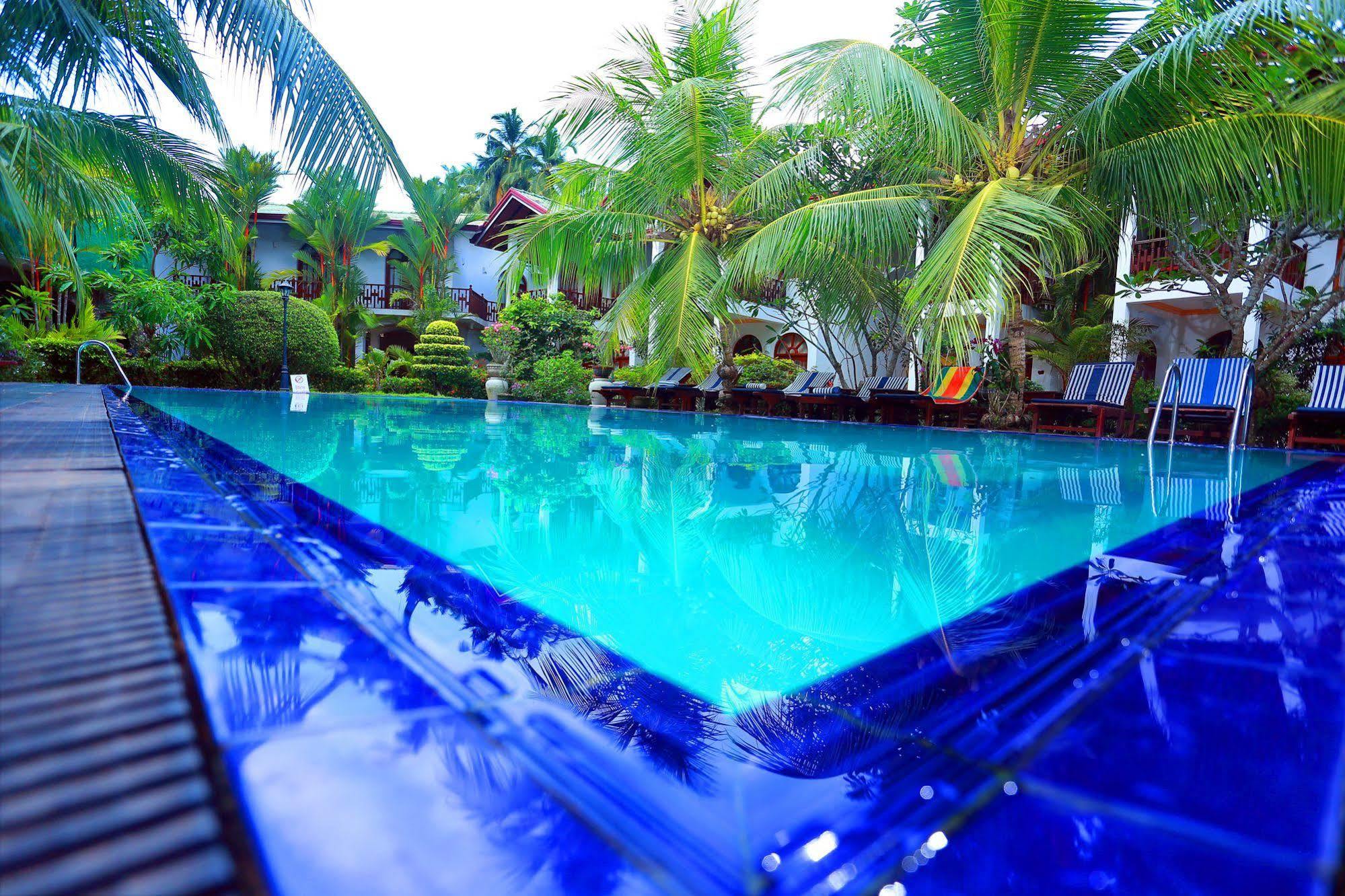 Hotel Bentota Village Екстериор снимка
