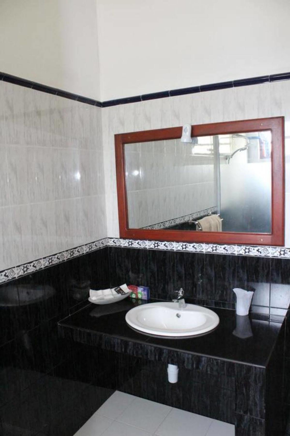 Hotel Bentota Village Екстериор снимка