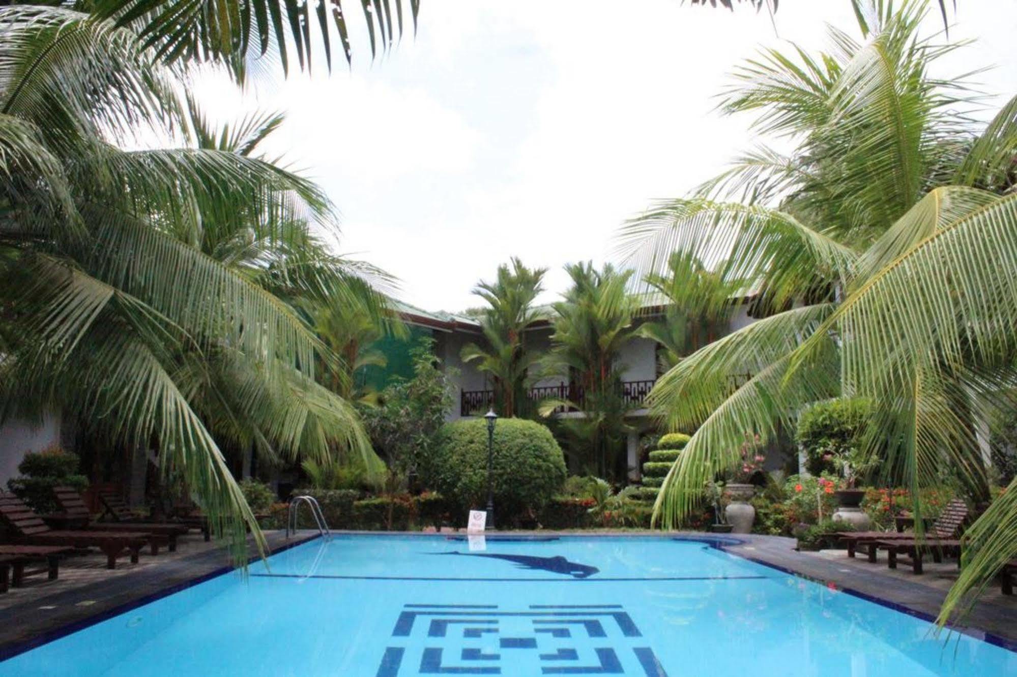 Hotel Bentota Village Екстериор снимка